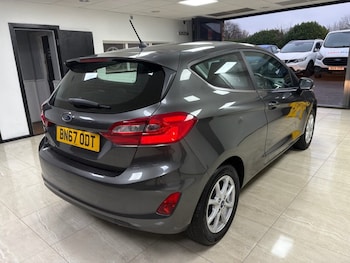 Used Ford Fiesta 2017 for sale - 77328450: Photo