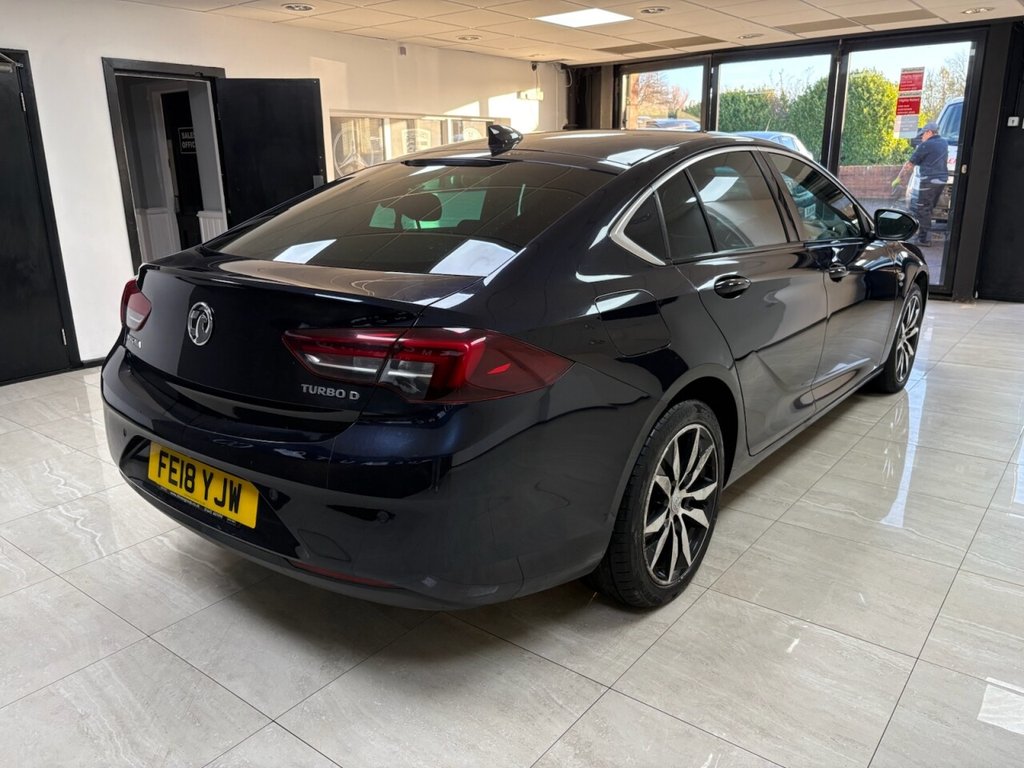 Used Vauxhall Insignia 2018 for sale - 76686637: Photo 3