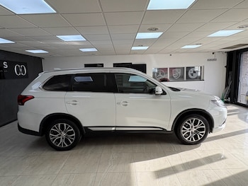 Used Mitsubishi Outlander 2017 for sale - 78457756: Photo