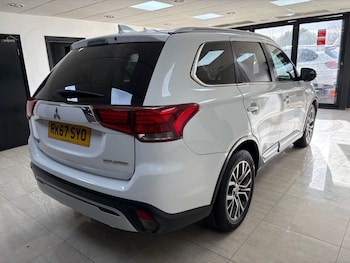 Used Mitsubishi Outlander 2017 for sale - 78457756: Photo