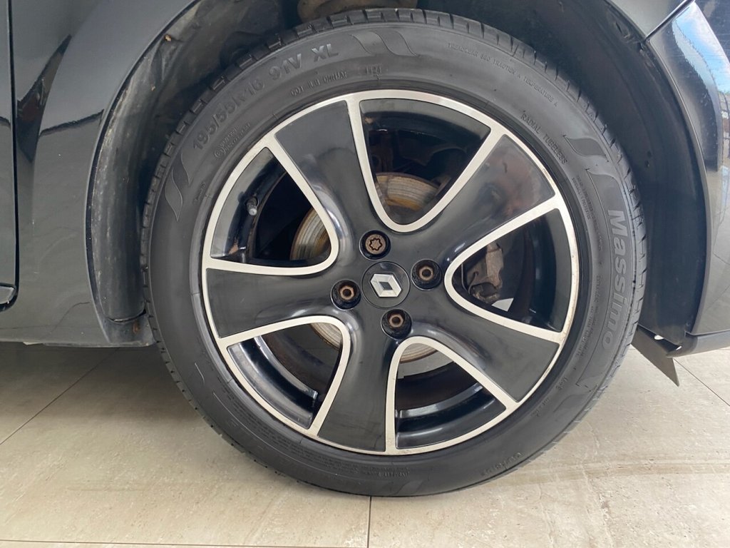 Used Renault Clio 2015 for sale - 76266489: Photo 10