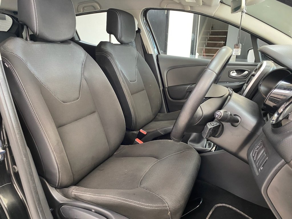 Used Renault Clio 2015 for sale - 76266489: Photo 12