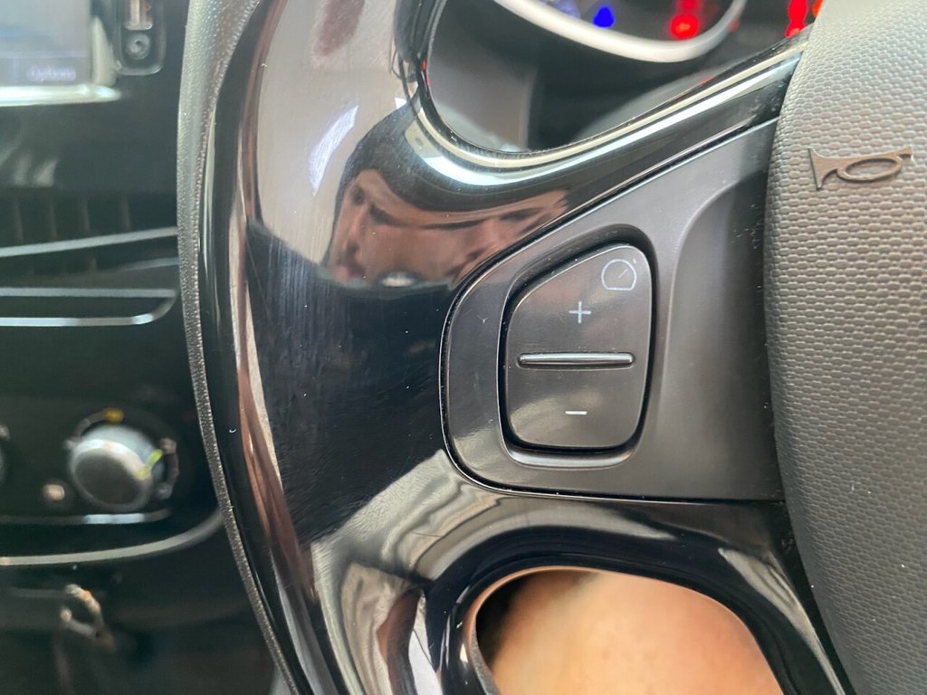 Used Renault Clio 2015 for sale - 76266489: Photo 18