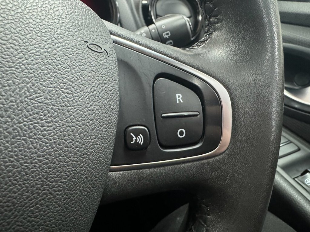 Used Renault Clio 2018 for sale - 76266460: Photo 16