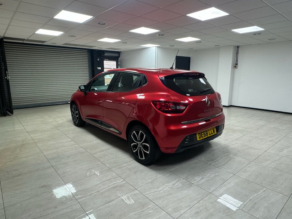 Used Renault Clio 2018 for sale - 76266460: Photo 5