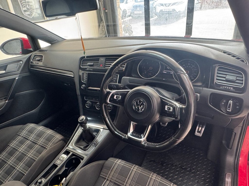 Used Volkswagen Golf 2014 for sale - 77655299: Photo 15