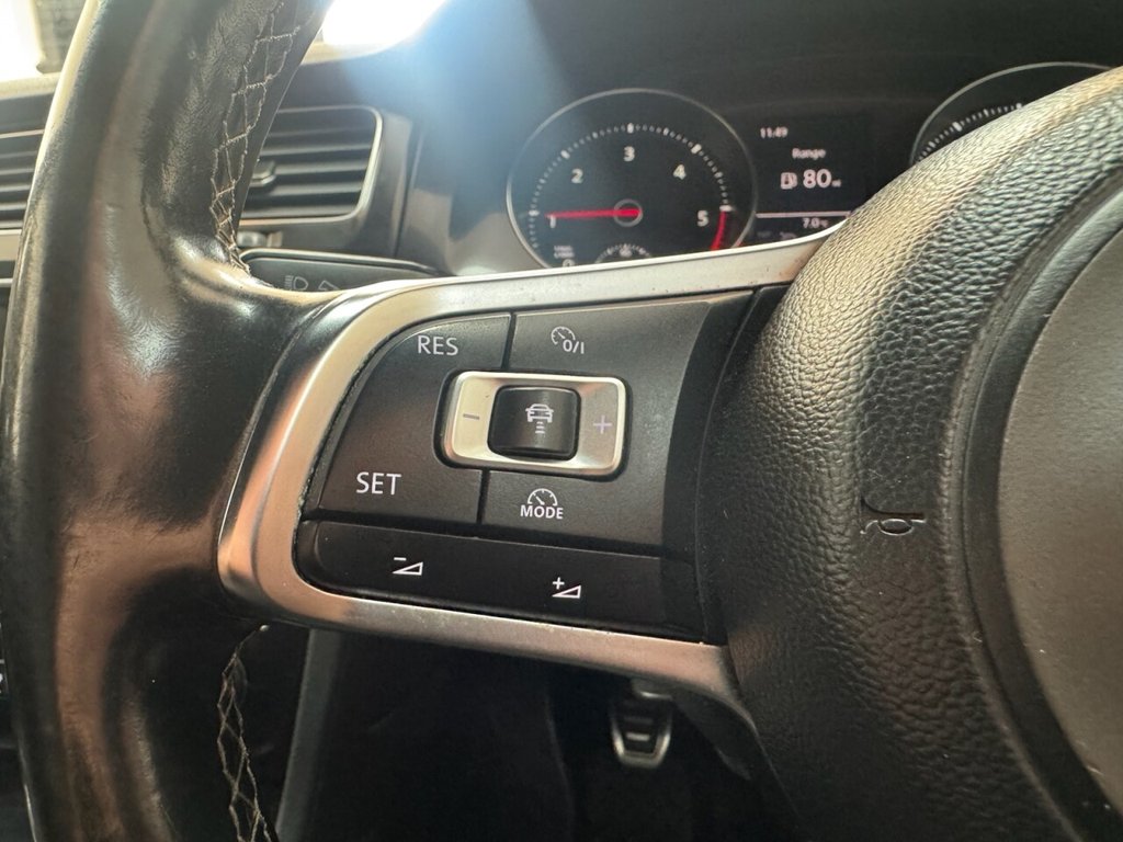 Used Volkswagen Golf 2014 for sale - 77655299: Photo 19