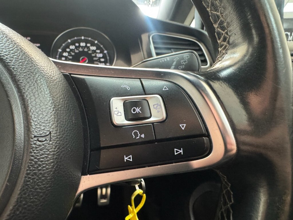 Used Volkswagen Golf 2014 for sale - 77655299: Photo 20