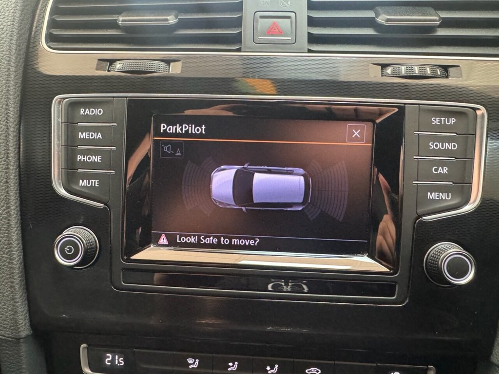 Used Volkswagen Golf 2014 for sale - 77655299: Photo 23