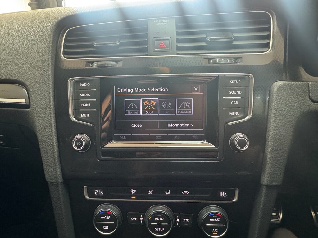 Used Volkswagen Golf 2014 for sale - 77655299: Photo 28