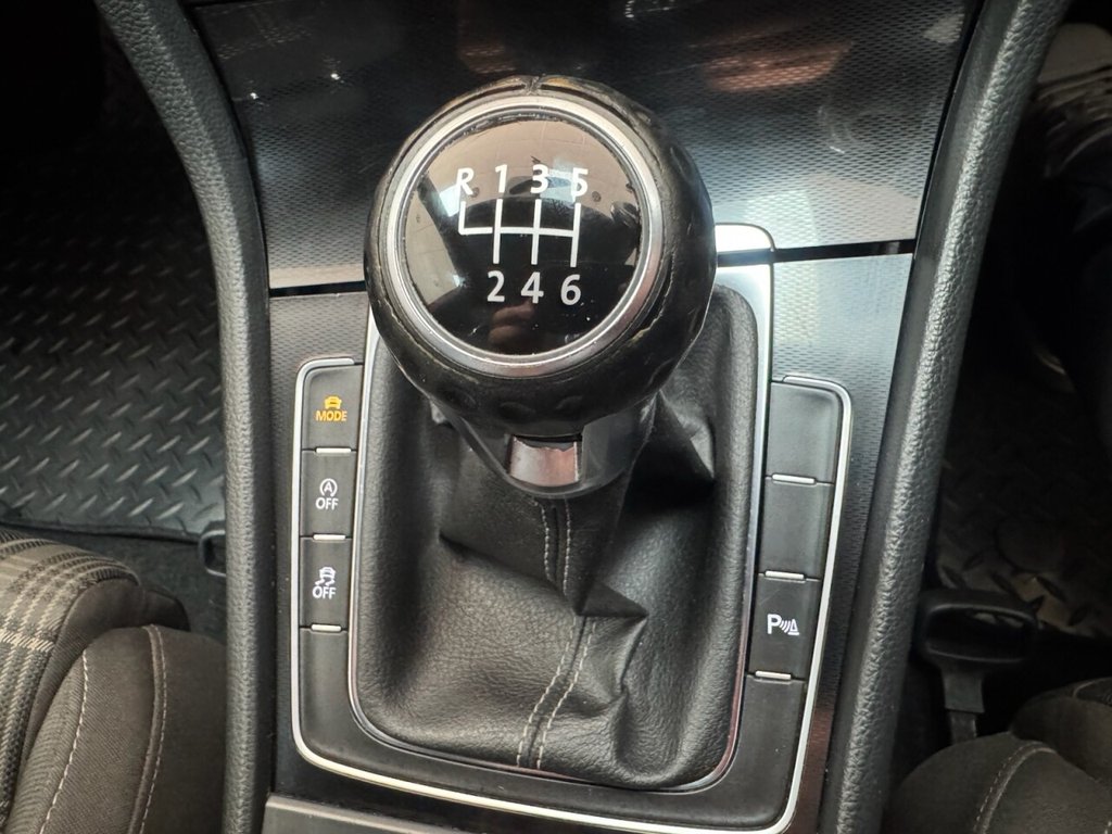 Used Volkswagen Golf 2014 for sale - 77655299: Photo 30