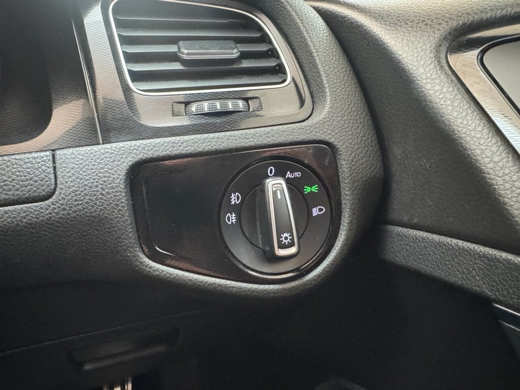 Used Volkswagen Golf 2014 for sale - 77655299: Photo 32