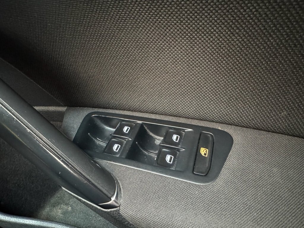 Used Volkswagen Golf 2014 for sale - 77655299: Photo 34