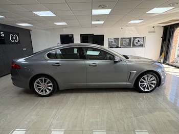 Used Jaguar XF 2014 for sale - 78444398: Photo