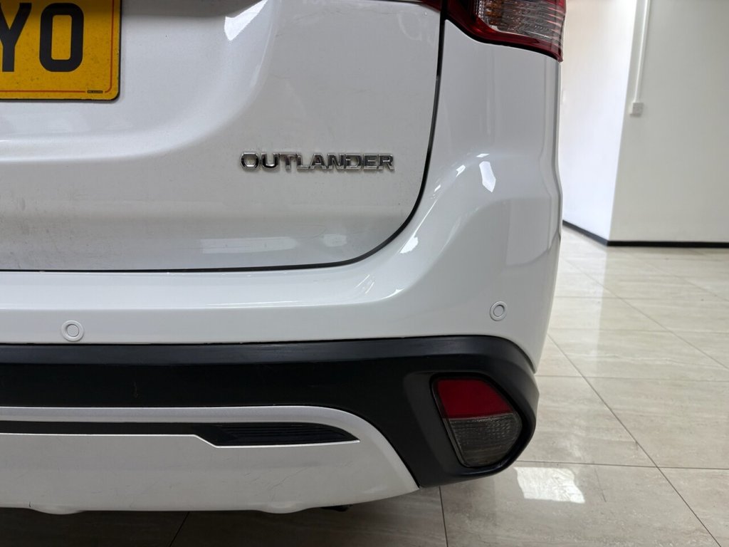 Used Mitsubishi Outlander 2017 for sale - 76266637: Photo 11