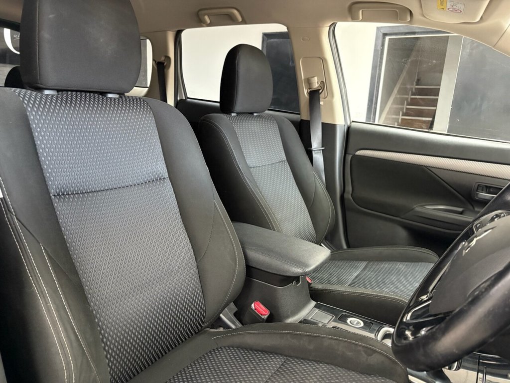 Used Mitsubishi Outlander 2017 for sale - 76266637: Photo 13