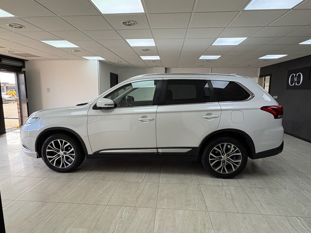 Used Mitsubishi Outlander 2017 for sale - 76266637: Photo 6