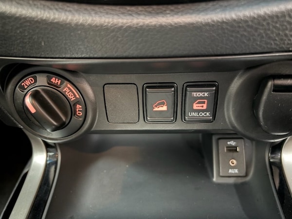 Used Nissan Navara 2018 for sale - 76266767: Photo 23