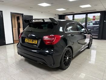 Used Mercedes-Benz A-Class 2014 for sale - 76266713: Photo
