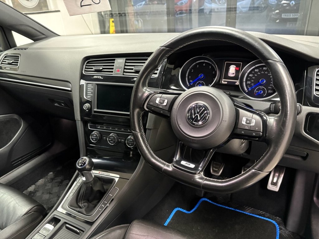 Used Volkswagen Golf 2015 for sale - 77072676: Photo 14