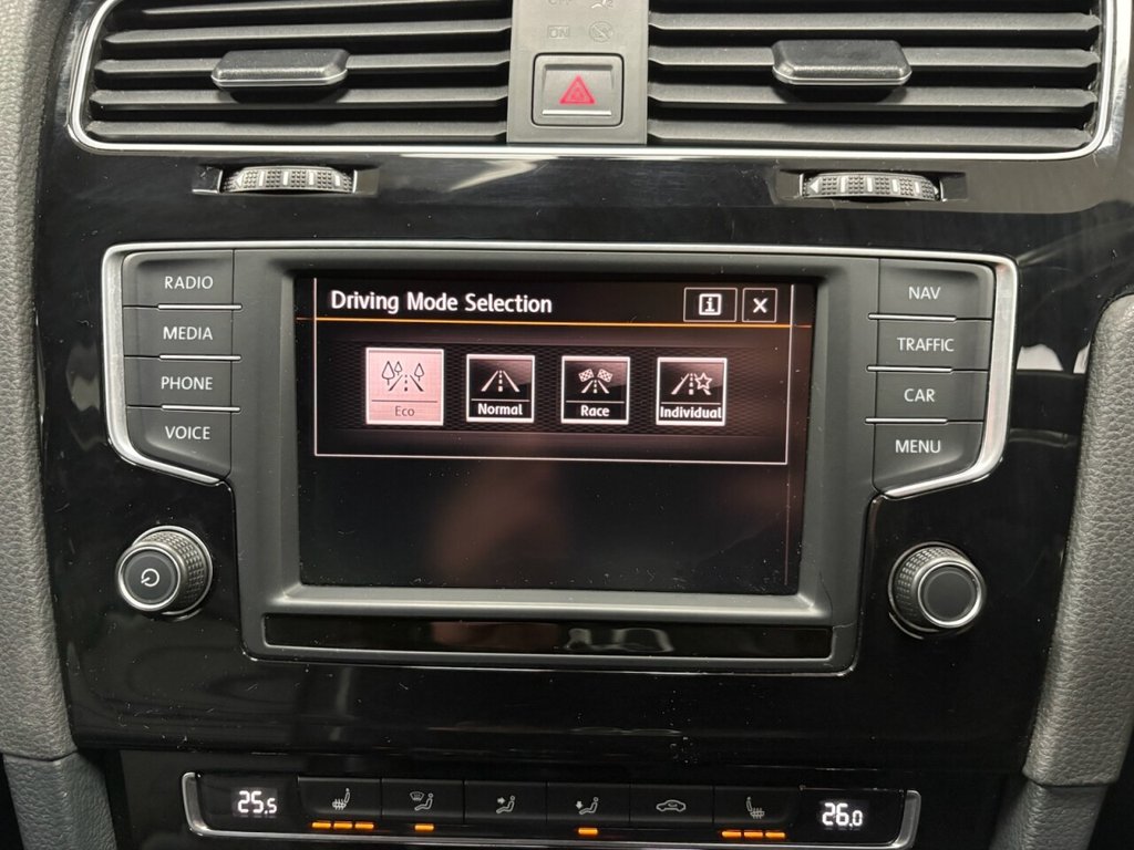 Used Volkswagen Golf 2015 for sale - 77072676: Photo 25