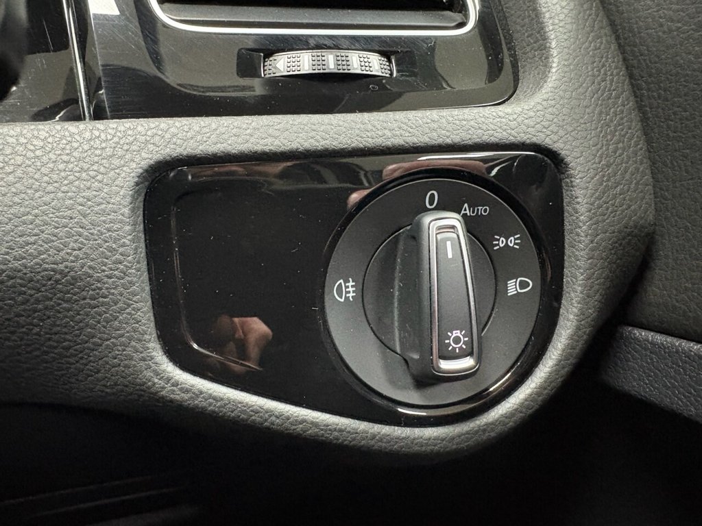 Used Volkswagen Golf 2015 for sale - 77072676: Photo 27