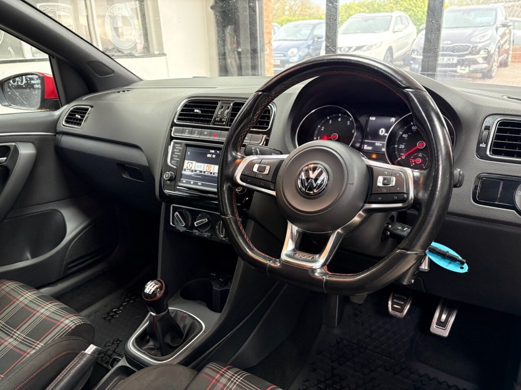 Used Volkswagen Polo 2015 for sale - 78181411: Photo 14