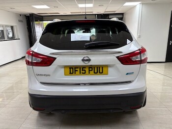 Used Nissan Qashqai 2015 for sale - 77302014: Photo