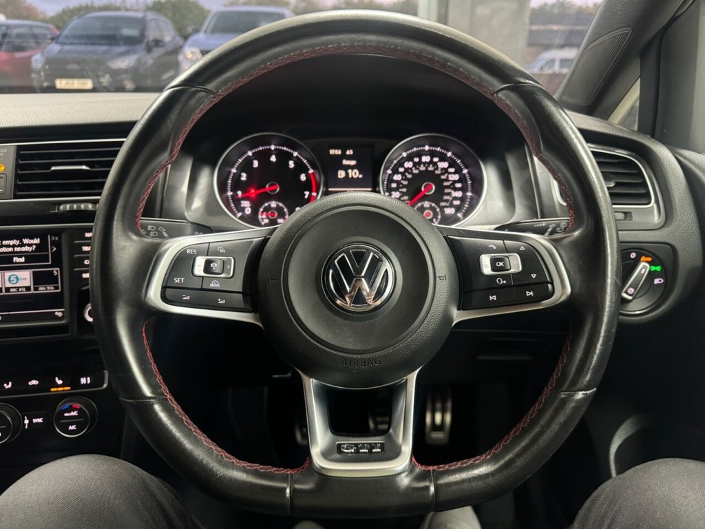 Used Volkswagen Golf 2015 for sale - 76417877: Photo 20