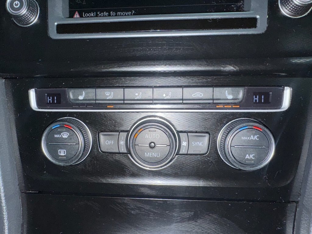 Used Volkswagen Golf 2015 for sale - 76417877: Photo 29