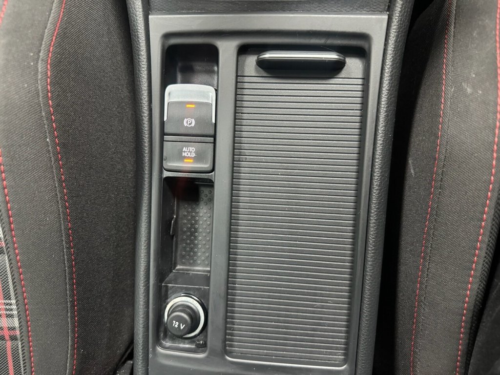 Used Volkswagen Golf 2015 for sale - 76417877: Photo 31