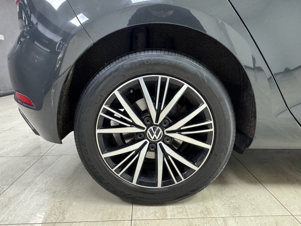 Used Volkswagen Golf 2017 for sale - 77680337: Photo 11