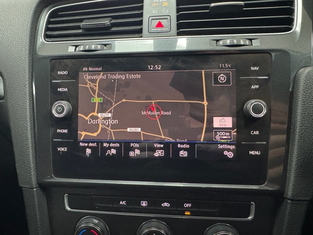 Used Volkswagen Golf 2017 for sale - 77680337: Photo 23