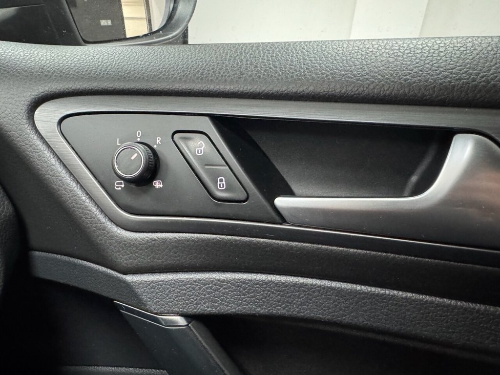 Used Volkswagen Golf 2017 for sale - 77680337: Photo 31