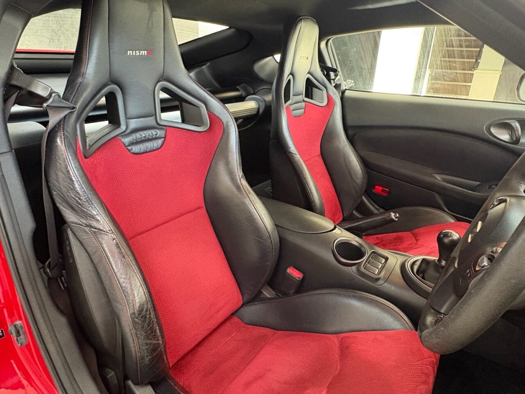 Used Nissan 370 Z 2014 for sale - 76768391: Photo 18