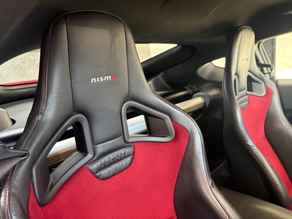 Used Nissan 370 Z 2014 for sale - 76768391: Photo 19