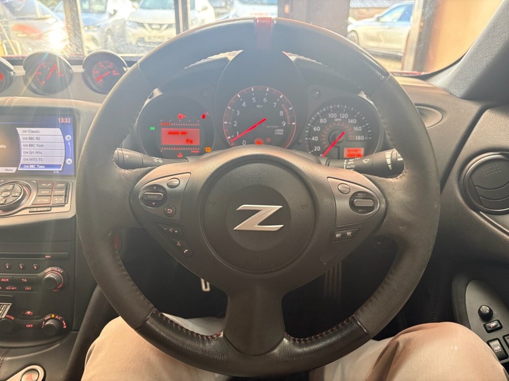 Used Nissan 370 Z 2014 for sale - 76768391: Photo 22