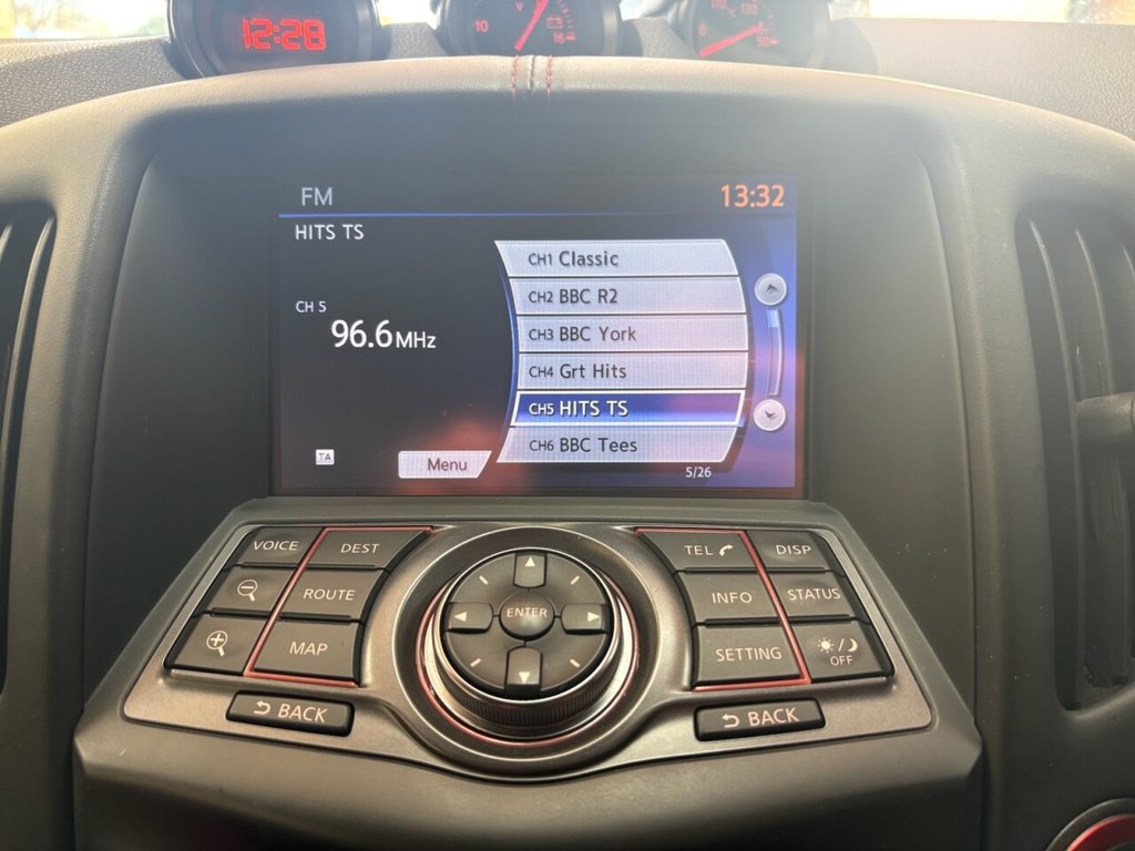 Used Nissan 370 Z 2014 for sale - 76768391: Photo 24