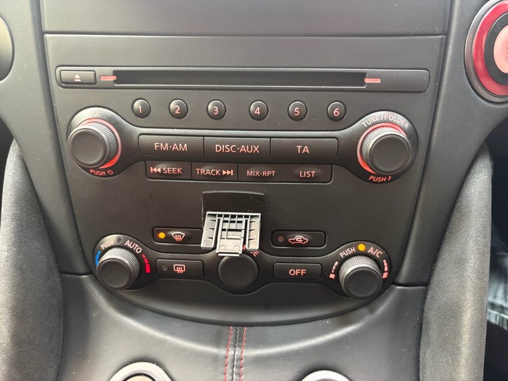 Used Nissan 370 Z 2014 for sale - 76768391: Photo 28