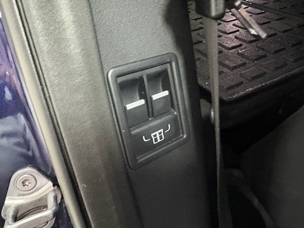 Used Land Rover Discovery 2017 for sale - 76333777: Photo 25