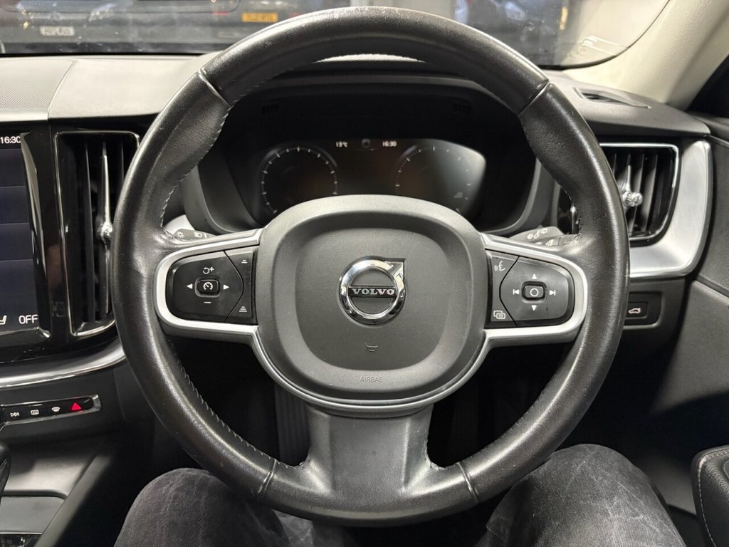 Used Volvo XC60 2018 for sale - 76496499: Photo 17