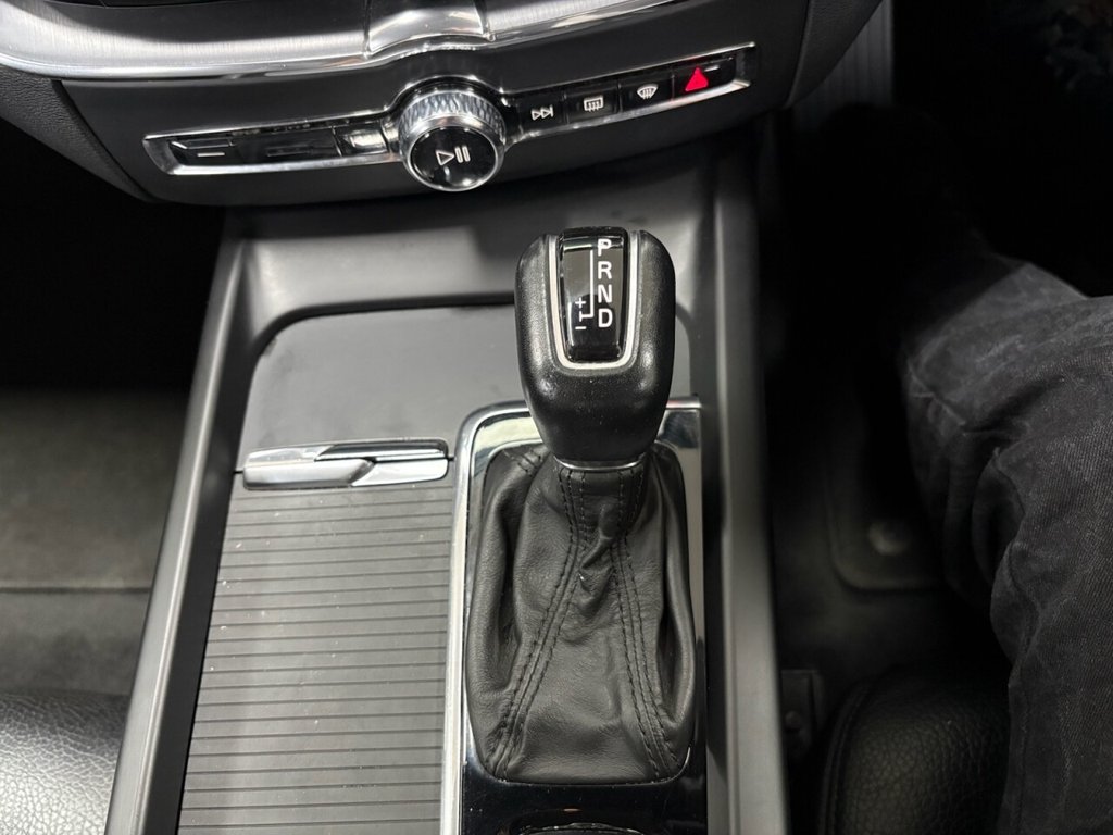 Used Volvo XC60 2018 for sale - 76496499: Photo 23