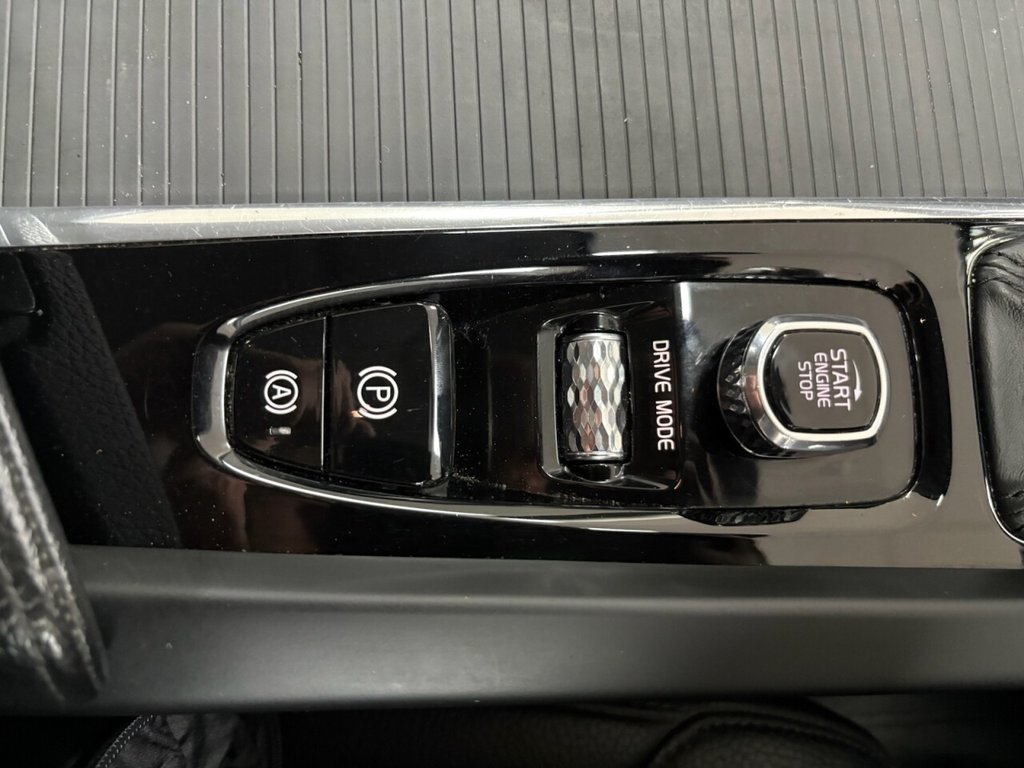 Used Volvo XC60 2018 for sale - 76496499: Photo 24