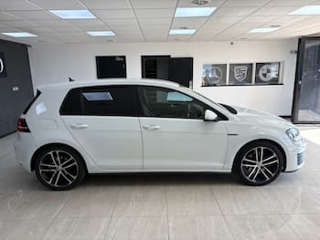 Used Volkswagen Golf 2016 for sale - 79493827: Photo