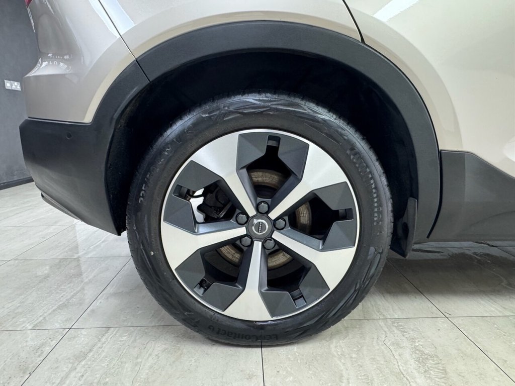 Used Volvo XC40 2023 for sale - 77520824: Photo 11