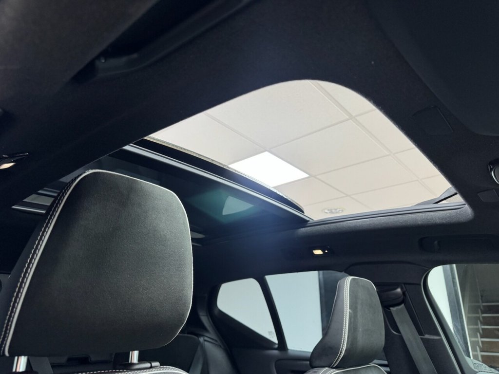 Used Volvo XC40 2023 for sale - 77520824: Photo 14