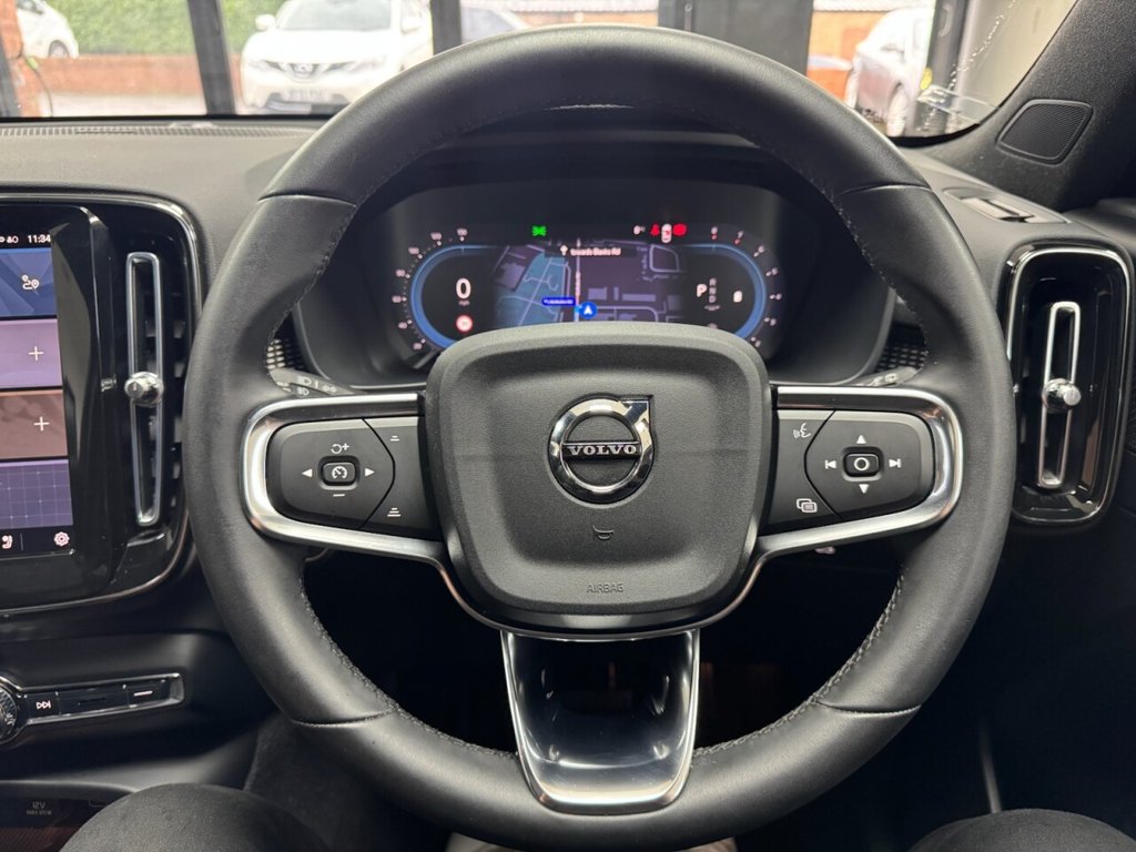 Used Volvo XC40 2023 for sale - 77520824: Photo 25