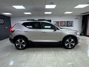 Used Volvo XC40 2023 for sale - 77520824: Photo
