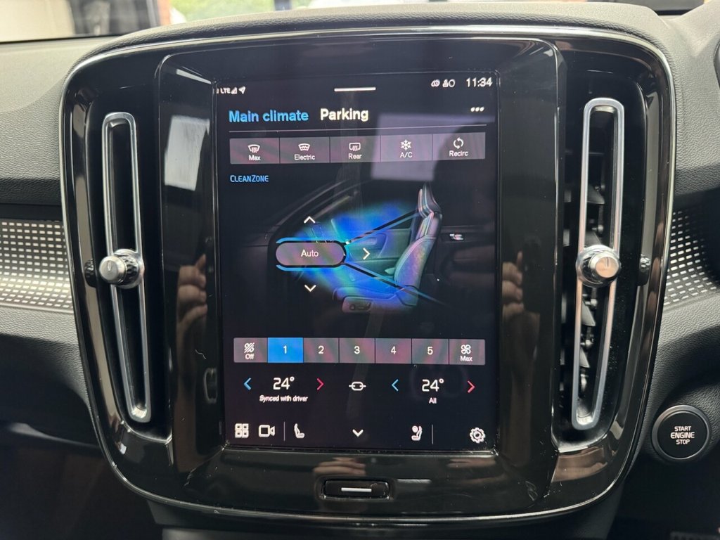 Used Volvo XC40 2023 for sale - 77520824: Photo 33