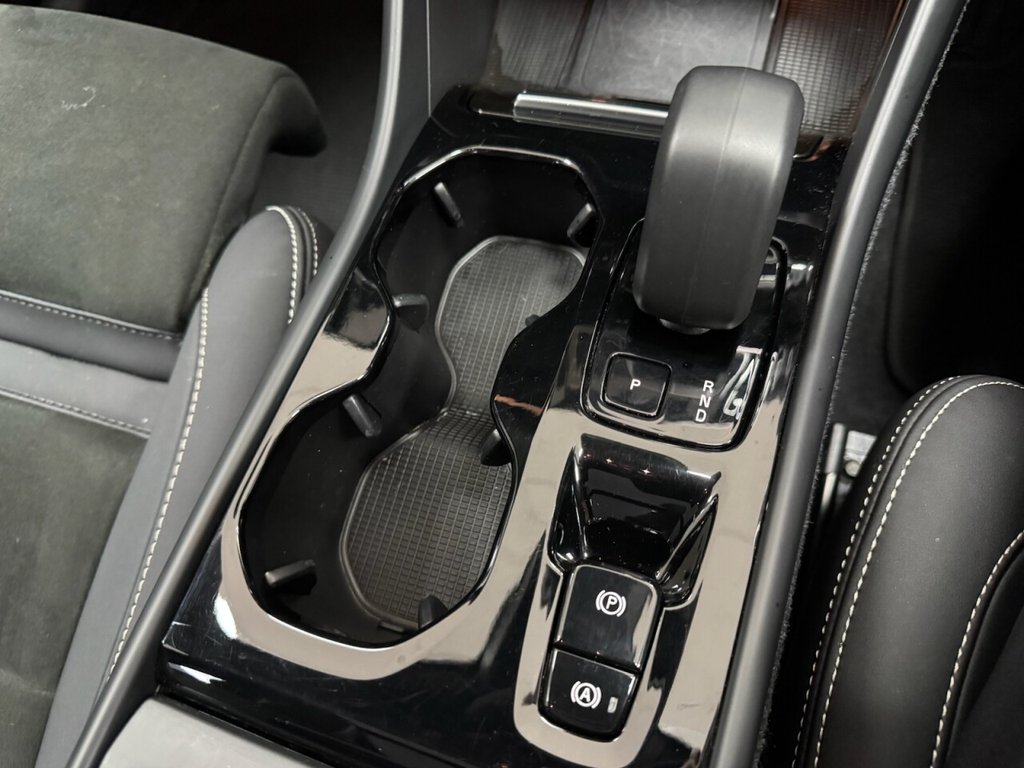 Used Volvo XC40 2023 for sale - 77520824: Photo 40